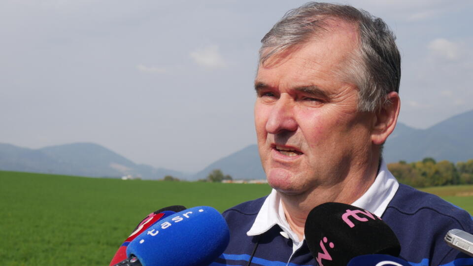Na snímke prezident ANS Marián Petko počas tlačovej konferencie Asociácie nemocníc Slovenska (ANS) na tému: Tretia vlna pandémie z pohľadu ANS a pripravovaná optimalizácia siete nemocníc z pohľadu ANS v Martine dňa 28. septembra 2021. FOTO TASR - Erika Ďurčová