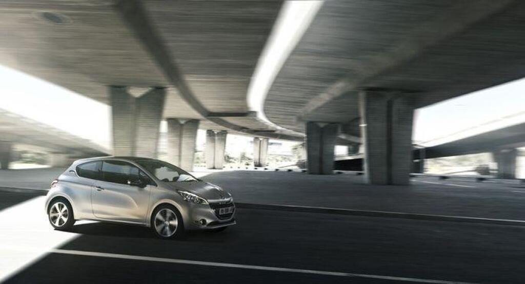 TREND test Peugeot 208 1,6 Vti Allure