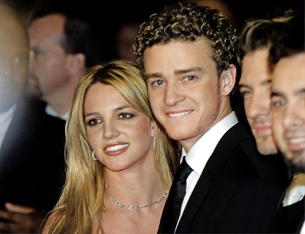 Od roku 1998 – 2002 tvorila Britney pár s Justinom Timberlakeom.