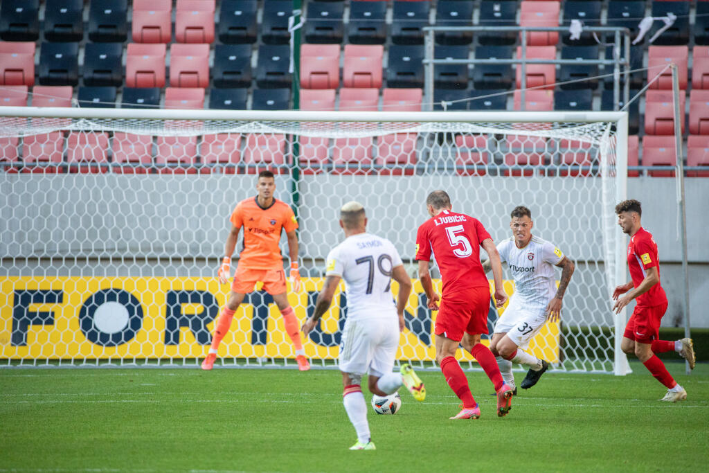 Škrtel si prvý zápas za Trnavu očividne užíval.