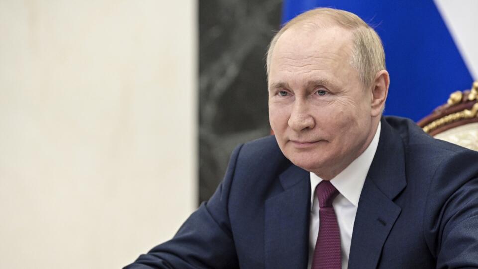 JB 27 Moskva - Ruský prezident Vladimir Putin počas fóra Agentúry pre strategické iniciatívy prostredníctvom videokonferencie v Moskve 20. júla 2022. FOTO TASR/AP
Russian President Vladimir Putin attends the forum of the Agency for Strategic Initiatives via videoconference in Moscow, Russia, Wednesday, July 20, 2022. (Mikhail Klimentyev, Sputnik, Kremlin Pool Photo via AP)