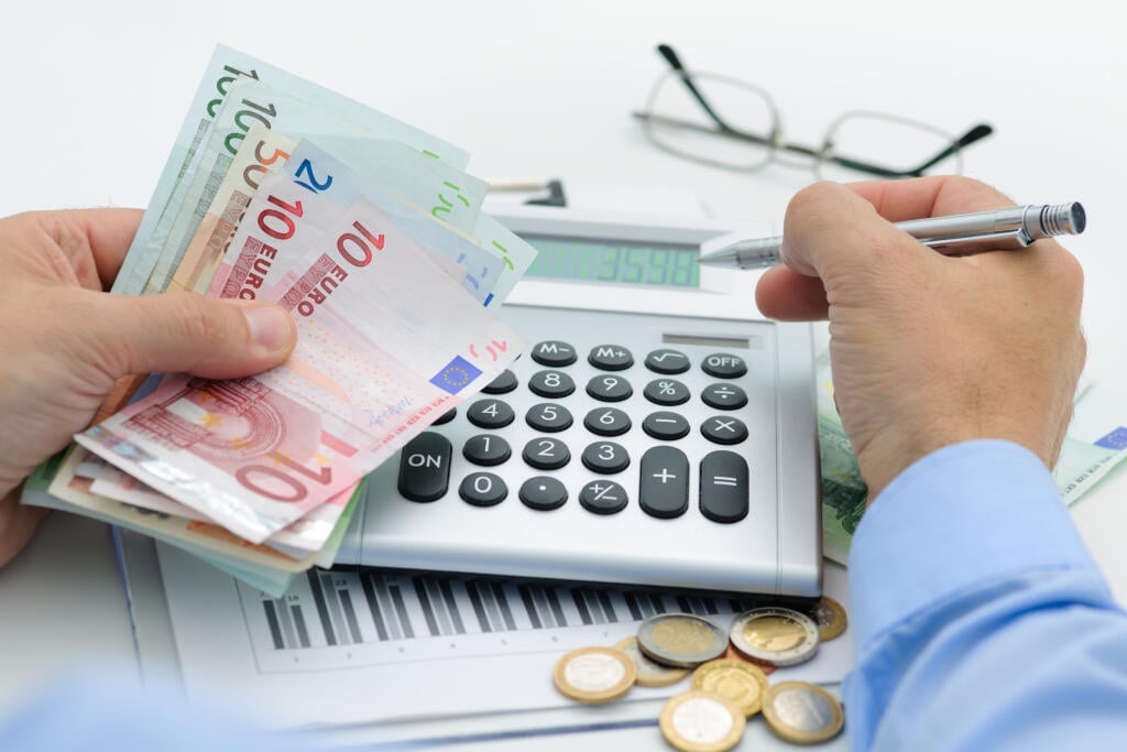 Odloženie splátok úveru predraží pôžičku o desiatky až stovky euro.