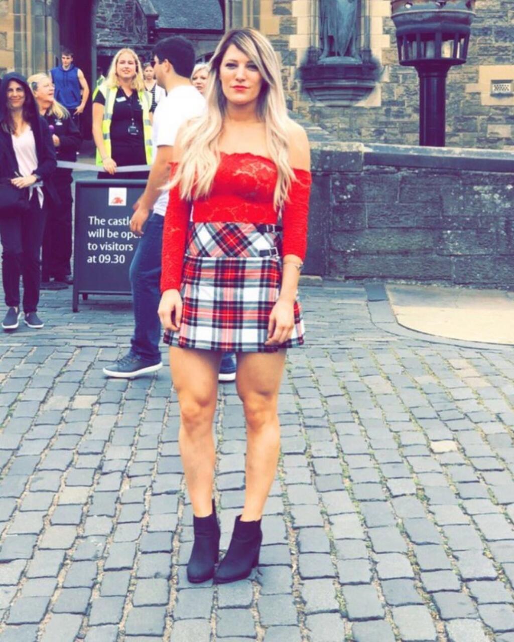 Sexi Elise Christie sa po znásilnení neuzavrela do seba podávala na dráhe veľkolepé výkony.