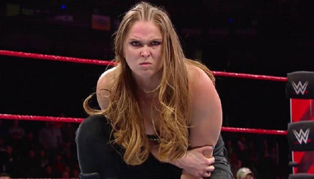 Dnes je klietka minulosť. Ronda hviezdi vo svete wrestlingu.