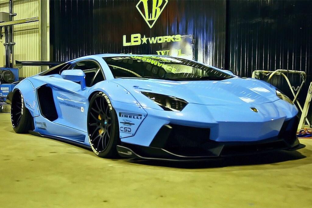Lamborghini Aventador i lp720 4