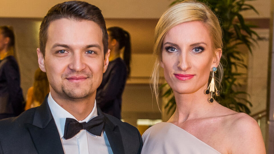 Adela Vinczeová (39) a Viktor Vincze (29)