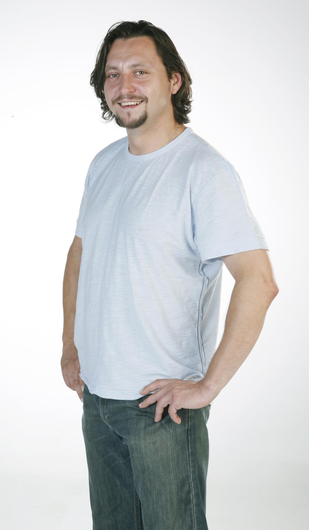 Lukáš Latinák by fúkal sklo.