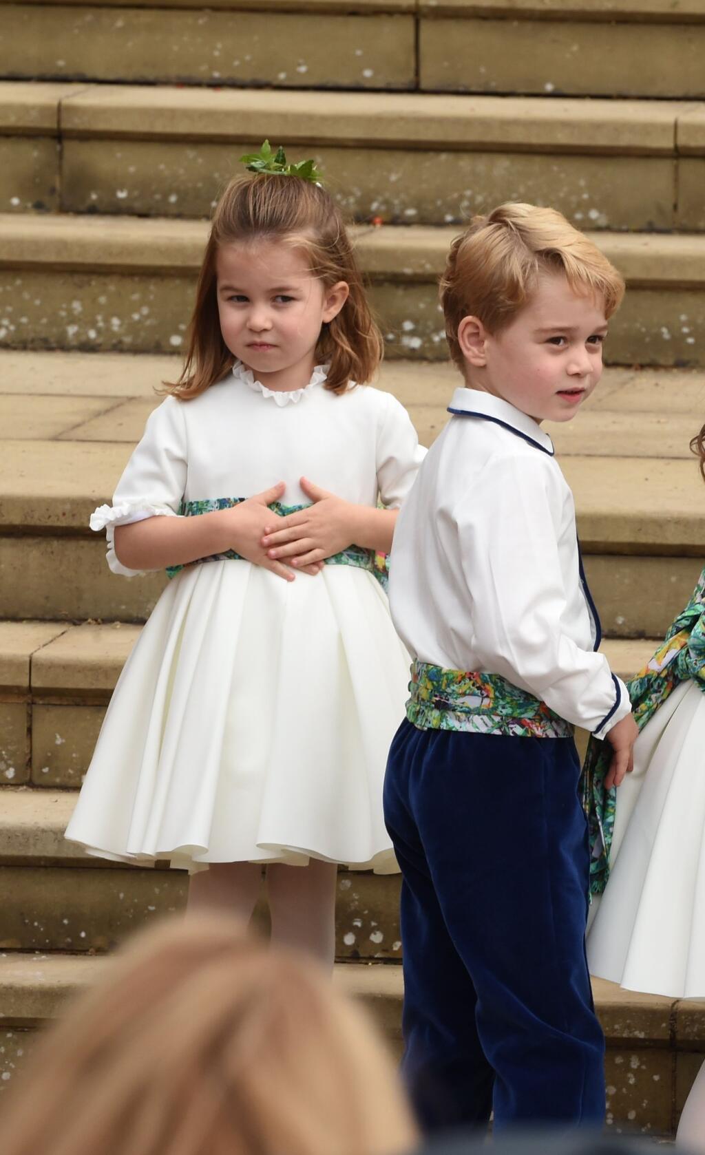 Princezná Charlotte a princ Geirge na svadbe princeznej Eugenie.