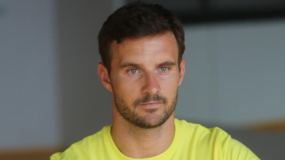 Zacvičte si počas práce s fitnestrénerom Martinom Šmahelom.