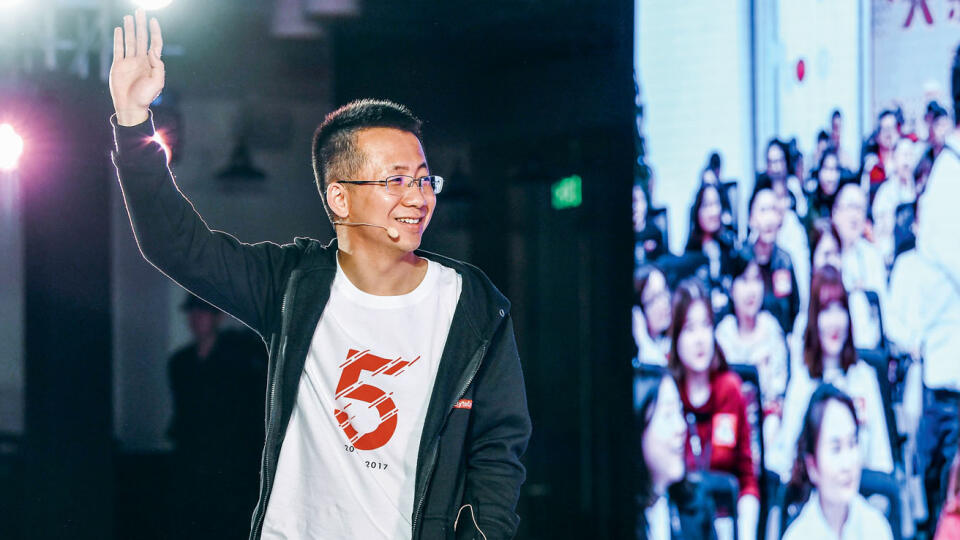 Zhang Yiming, founder and CEO of tech company Bytedance, owner of Chinese personalized news aggregator Jinri Toutiao and short video platform TikTok (Douyin), attends the 5th anniversary celebration event in Beijing, China, 10 March 2018.
Tech company ByteDance founder and CEO Zhang Yiming ranks the 10th on 2019 Forbes China Rich List., Image: 482980001, License: Rights-managed, Restrictions: , Model Release: no, Credit line: Stringer / Imaginechina / Profimedia