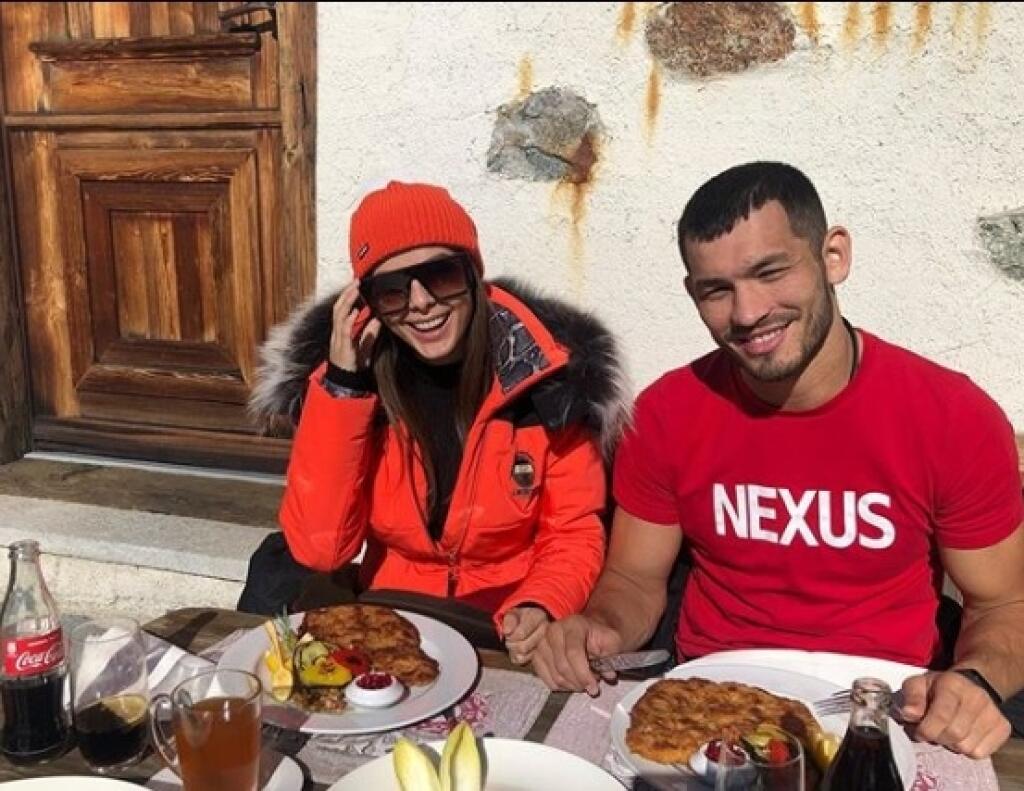 Monika Bagárová a jej partner, MMA zápasník Makhmud Muradov