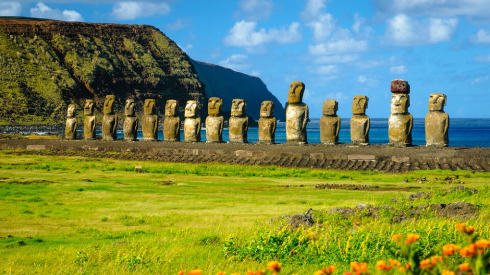 The,Ancient,Moai,Of,Ahu,Togariki,,On,Easter,Island,,Some