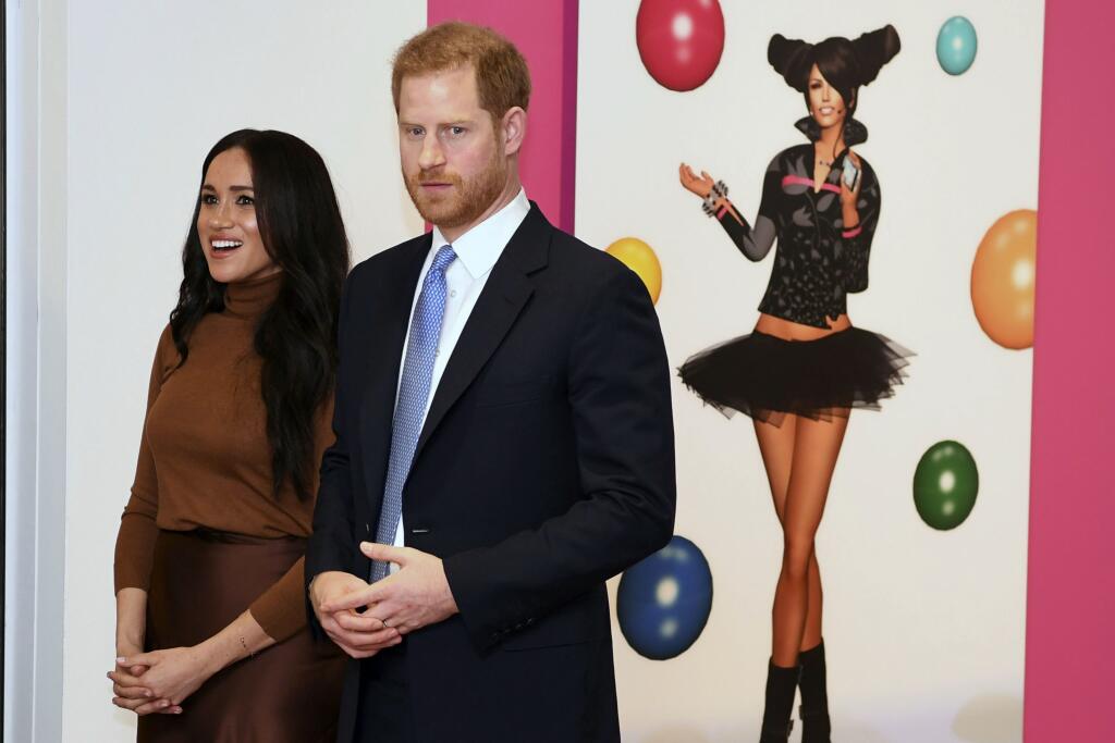 Prvé kráľovské povinnosti Meghan a princa Harryho v tomto roku. Spoločne navštívili Kanadský dom v Londýne. Práve v Kanade trávili ako rodina vianočné sviatky. Reč tela vojvodkyne a vojvodu zo Sussexu naznačovala, že sú si oporou.