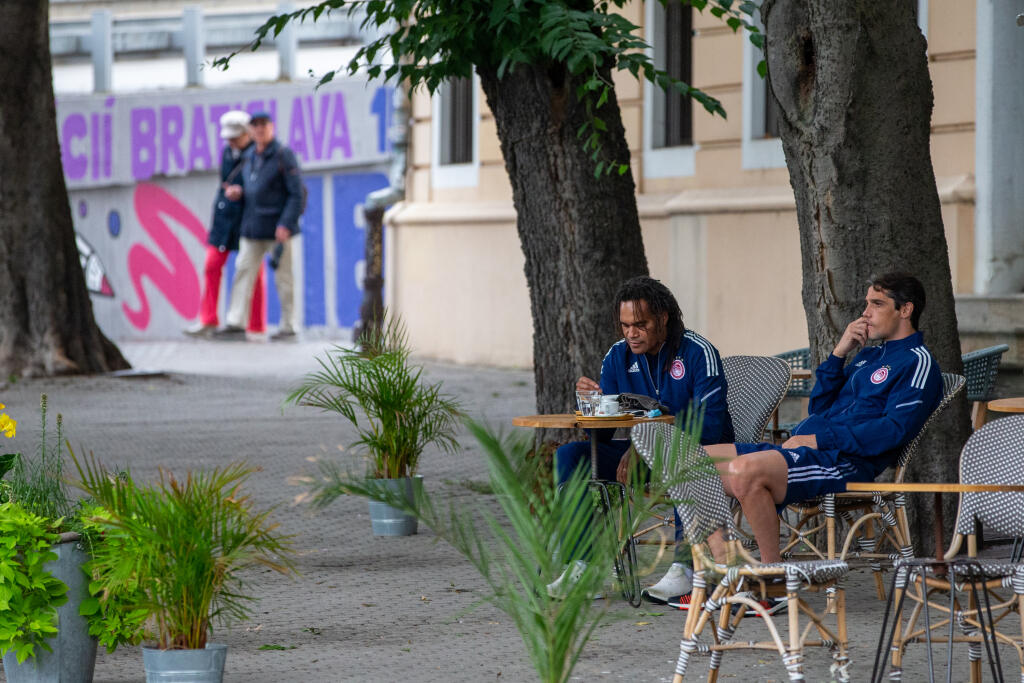 Christian Karembeu sa tento týždeň objavil v Bratislave ako športový riaditeľ Olympiakosu Pireus. Na grécky tím čakal odvetný duel play-off Európskej ligy so Slovanom.