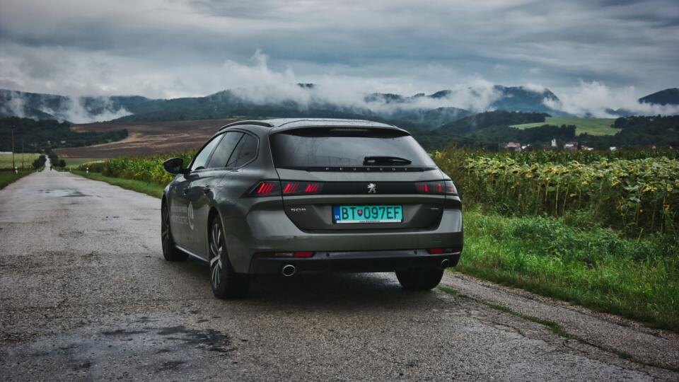 Peugeot508 SW Plug-in hybrid.