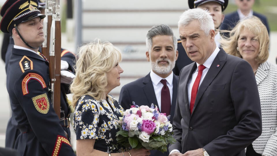 Prvá dáma USA Jill Bidenová v sobotu pricestovala na Slovensko