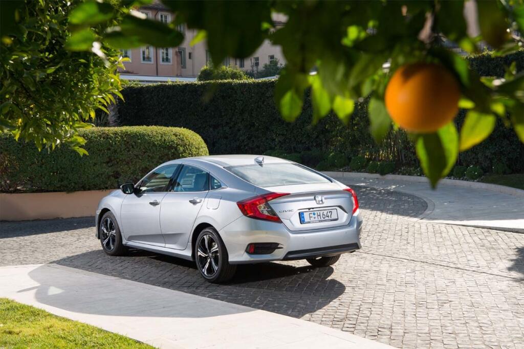Honda Civic Sedan 1,6-DTEC