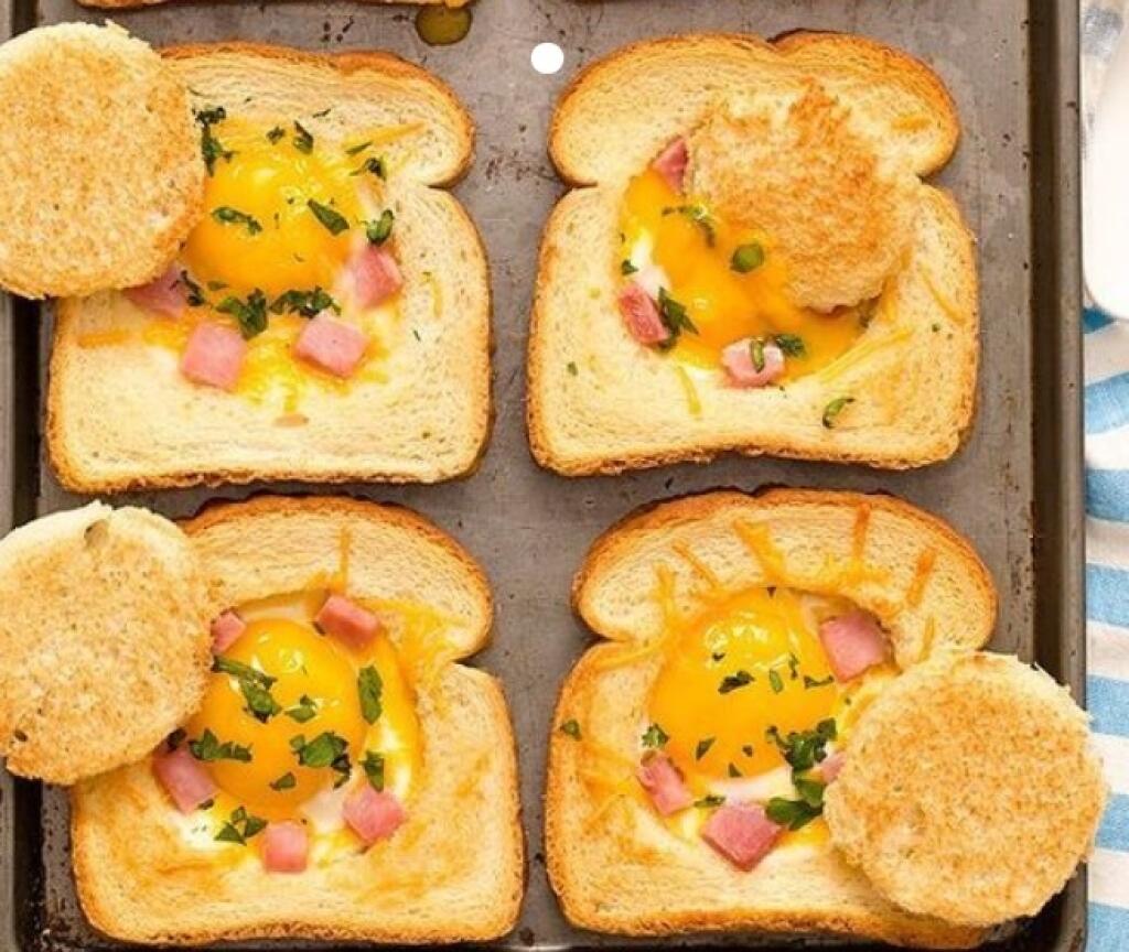 Хлеб колбаса сыр яйцо на сковороде. Бутерброды на завтрак. Красивые бутерброды на завтрак. Бутерброды для детей на завтрак. Тосты бутерброды.
