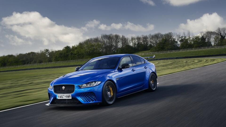 Jaguar XE SV Project 8