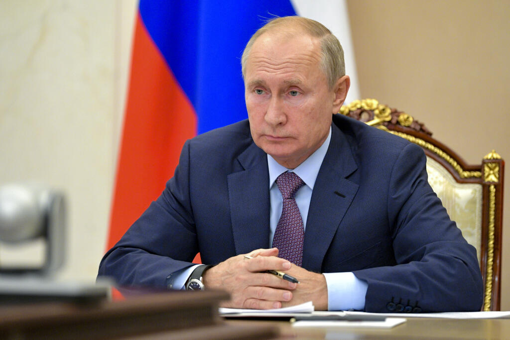 WA 27 Moskva - Ruský prezident Vladimir Putin predsedá na stretnutí ruskej Rady bezpečnosti v Moskve v stredu 14. októbra 2020. FOTO TASR/AP 

Russian President Vladimir Putin chairs a Security Council meeting via video conference in Moscow, Russia, Wednesday, Oct. 14, 2020. (Alexei Druzhinin, Sputnik, Kremlin Pool Photo via AP)