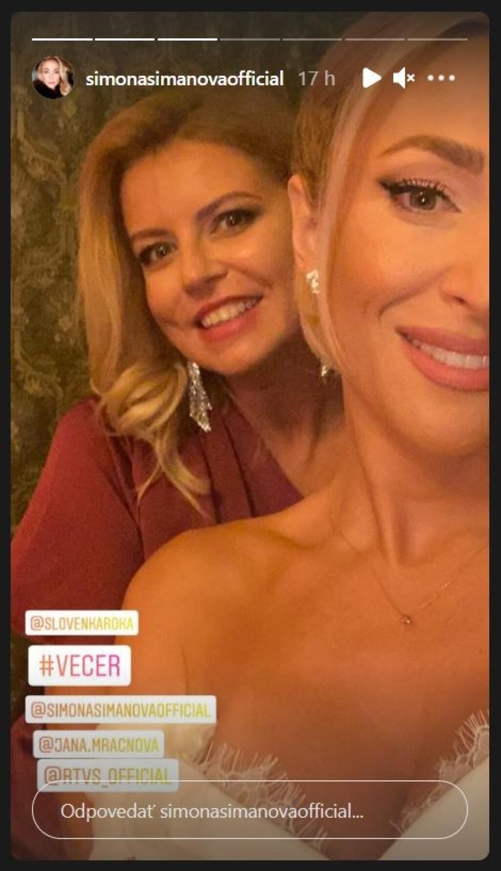 Na galavečere Slovenka roka nechýbala ani moderátorka a partnerka tenistu Lukáša Lacka Simona Simanová.
