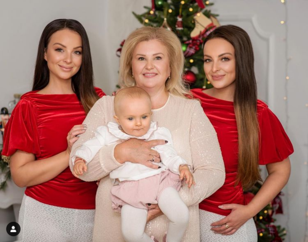 Známe dvojičky ukázali mamku. Pozrite sa, ako vyzerá, tipovali by ste, že sú rodina?