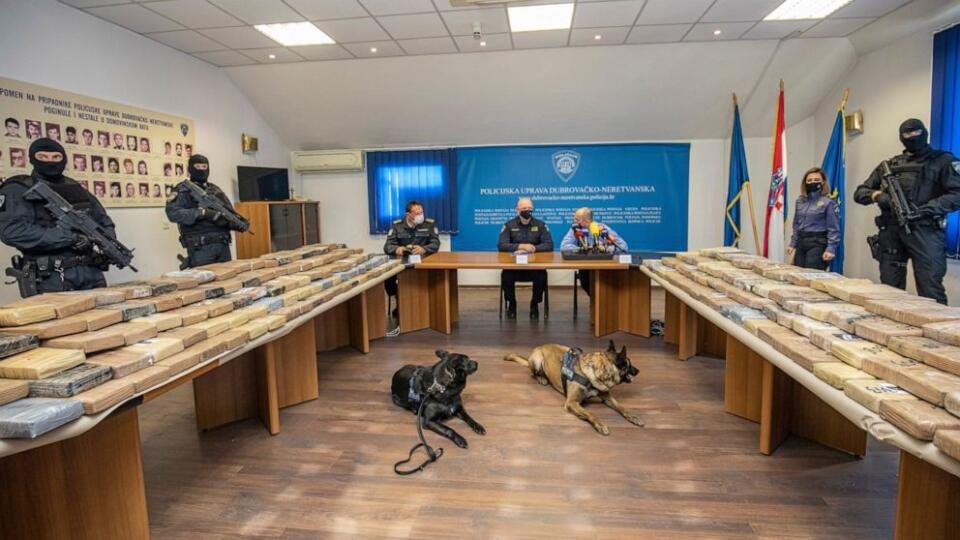 Polícia zhabala v prístave Ploče zásielku kokaínu za 57 miliónov eur