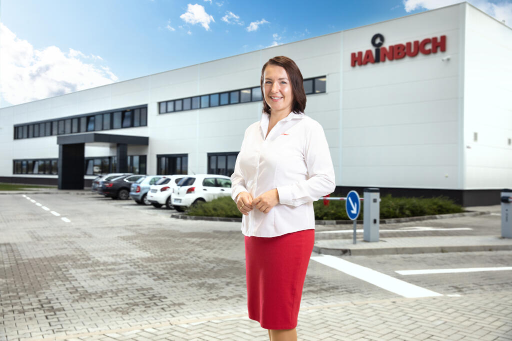 Na snímke Alena Siantová, Head of finance v spoločnosti Hainbuch Slovakia