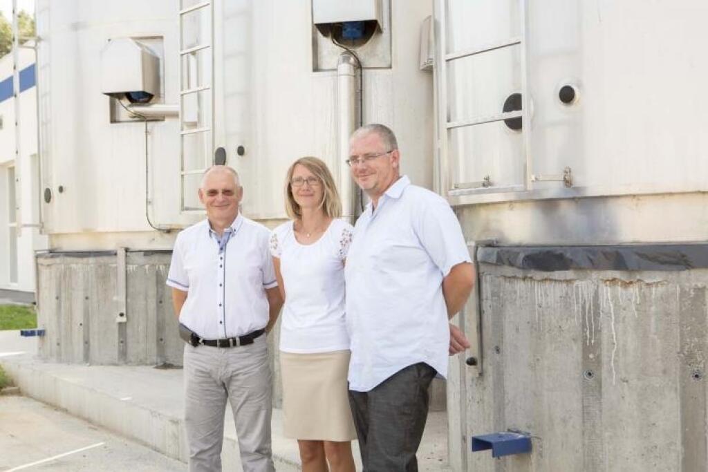 Tami: Chlapov pri miešaní syrov vystriedal miliónový robot, ktorý po sebe aj uprace