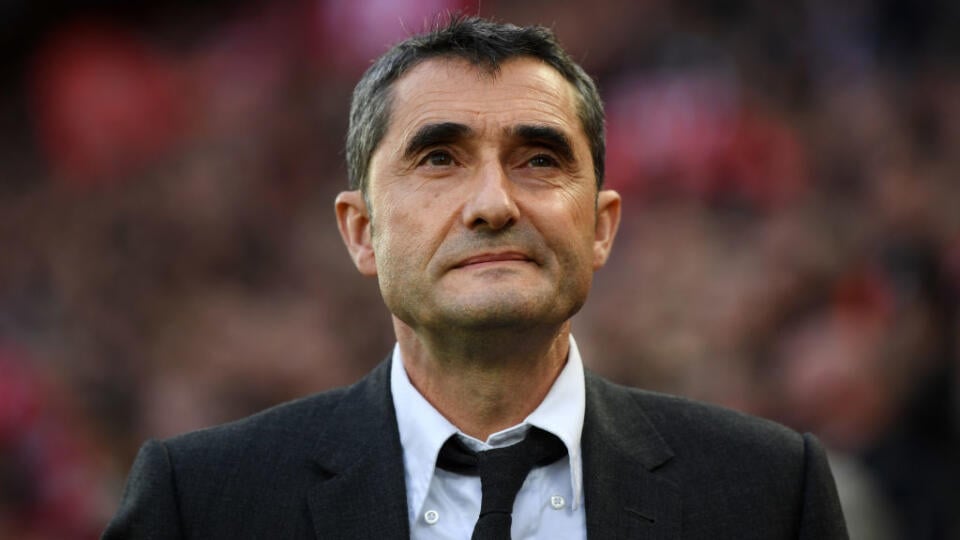 Už bývalý tréner FC Barcelona Ernesto Valverde sa v pondelok po dva a pol roku rozišiel s klubom, v utorok sa rozlúčil aj s fanúšikmi.