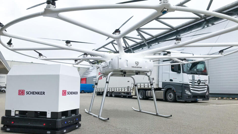 Megadron VoloDrone vyvíjaný firmou Volocopter s podporou DB Schenker