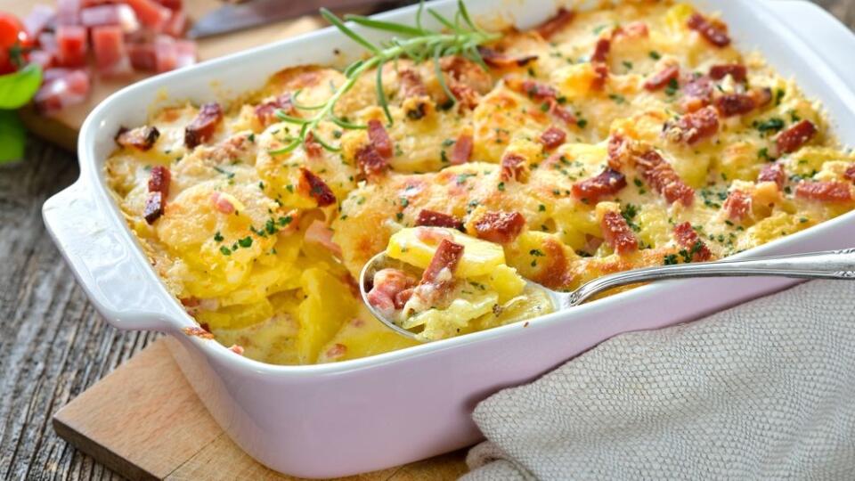 Vyskúšajte recept na MŇAM zapekané zemiaky.