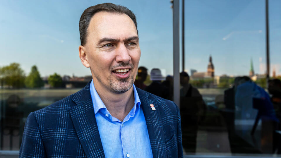 Na snímke prezident SZĽH Miroslav Šatan počas tlačovej konferenice ohľadom budúcnosti slovenskej extraligy.