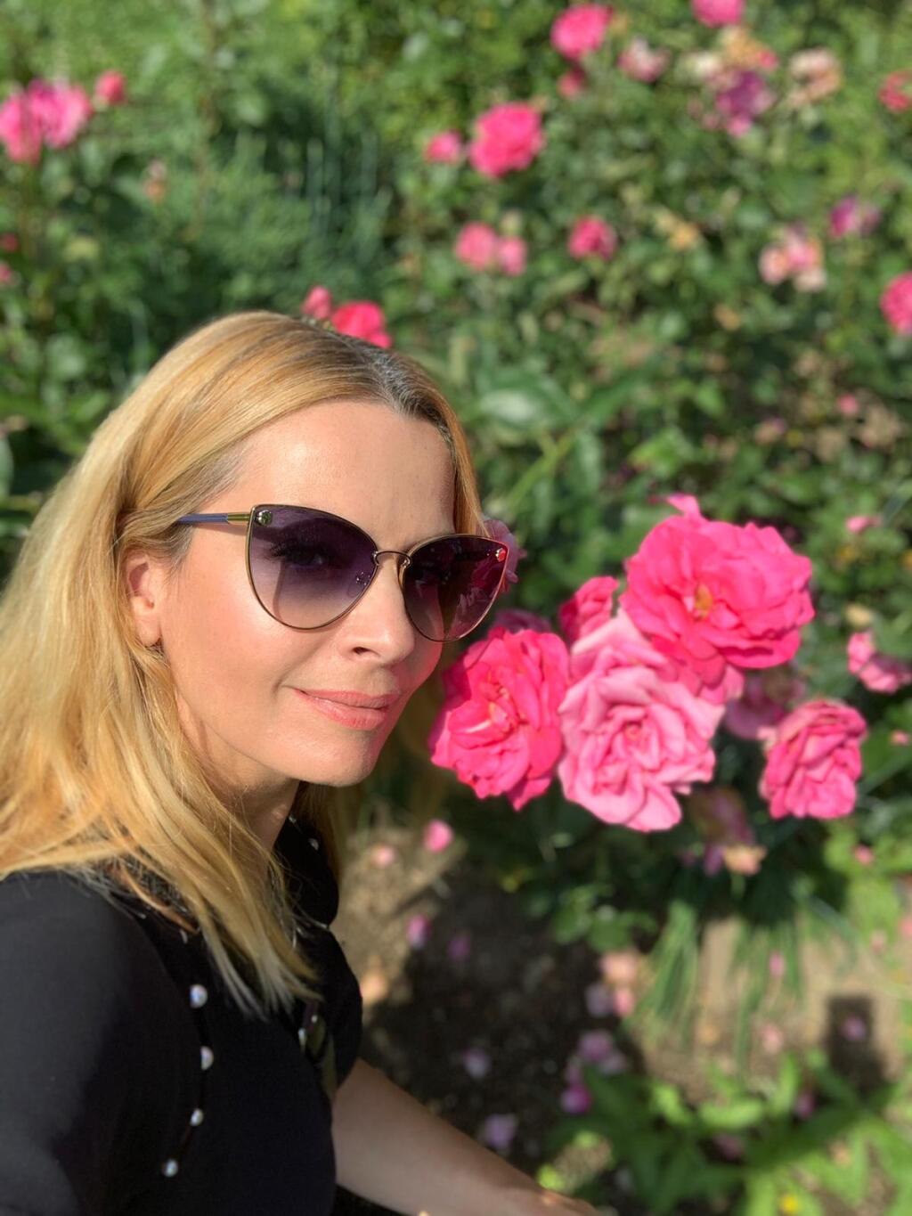Marianna Ďurianová zbiera slnečné okuliare.