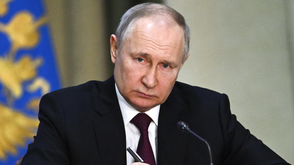 EBE 45 Moskva - Ruský prezident Vladimir Putin počas zasadnutia Rady generálnej prokuratúry v Moskve v Rusku v stredu 15. marca 2023. FOTO TASR/AP
Russian President Vladimir Putin attends a meeting of the Prosecutor General's Office Board in Moscow, Russia, Wednesday, March 15, 2023. (Pavel Bednyakov, Sputnik, Kremlin Pool Photo via AP)
