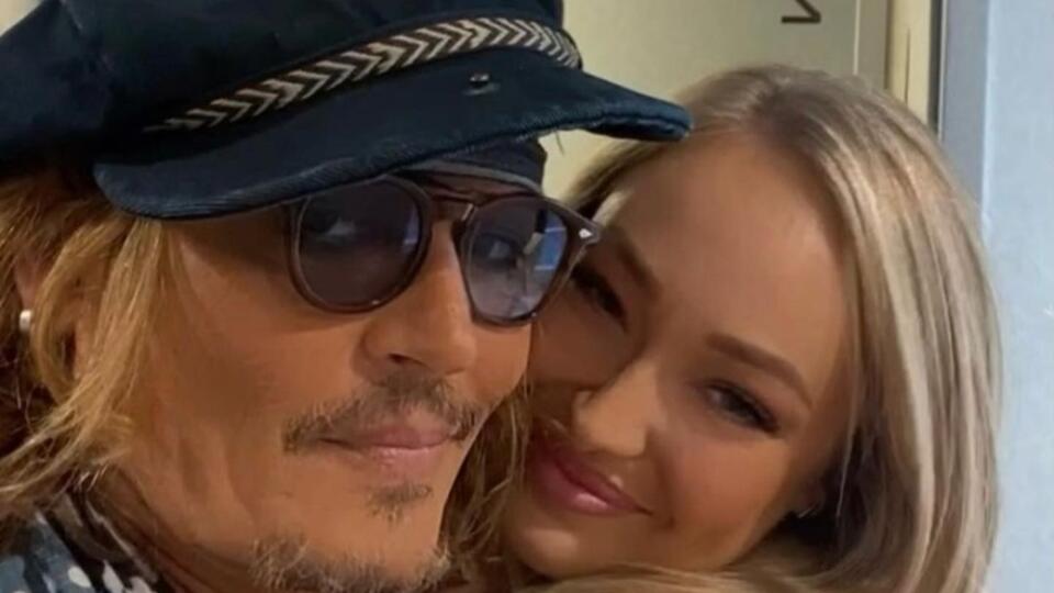 Johnny Depp s reality hviezdičkou Nikol Treterovou.