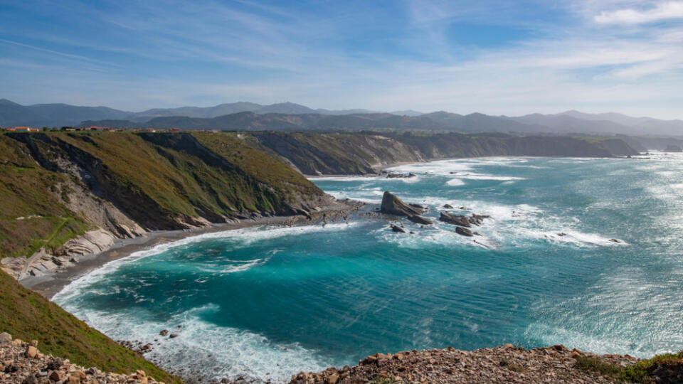 The,Coastline,Of,The,Bay,Of,Biscay,At,Cape,Vdio