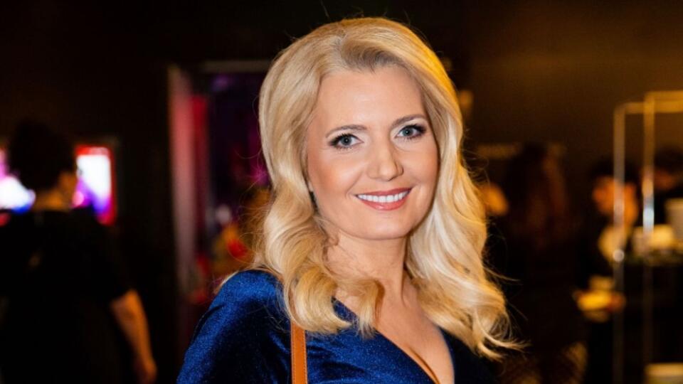 Aneta Parišková mala pred ochorením krásne dlhé blond vlasy.