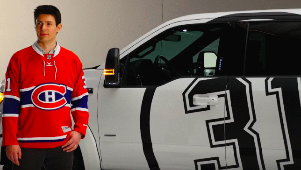Carey Price, ktorý momentálne v Montreale nechytá kvôli zdravotným problémom sa vozí na Fore Super Duty, ktorý stojí 40-tisíc eur.