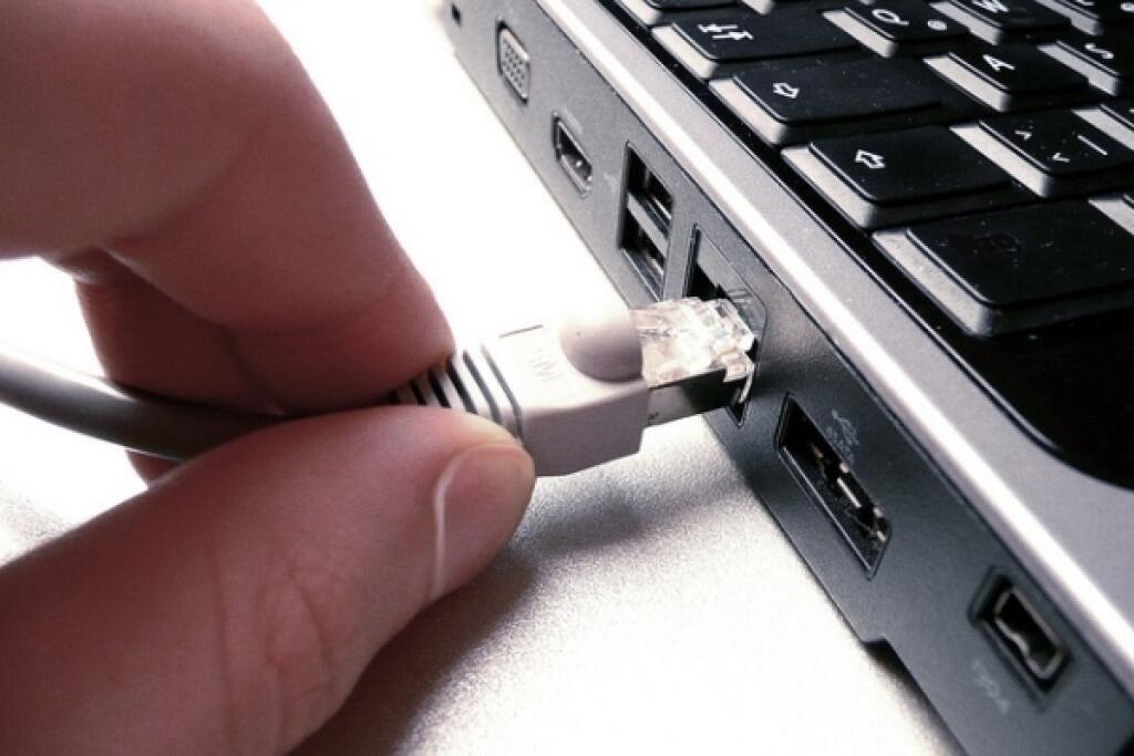 Orange spustil DSL služby na linkách telekomu