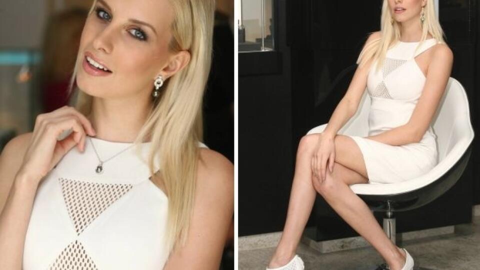 Modelka Denisa Mendrejová s luxusnými šperkami.