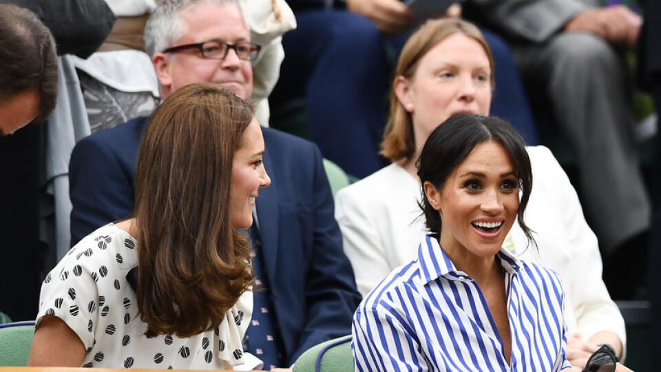 Vojvodkyňa Kate Middleton (36) s švagrinou Meghan Markle (36).