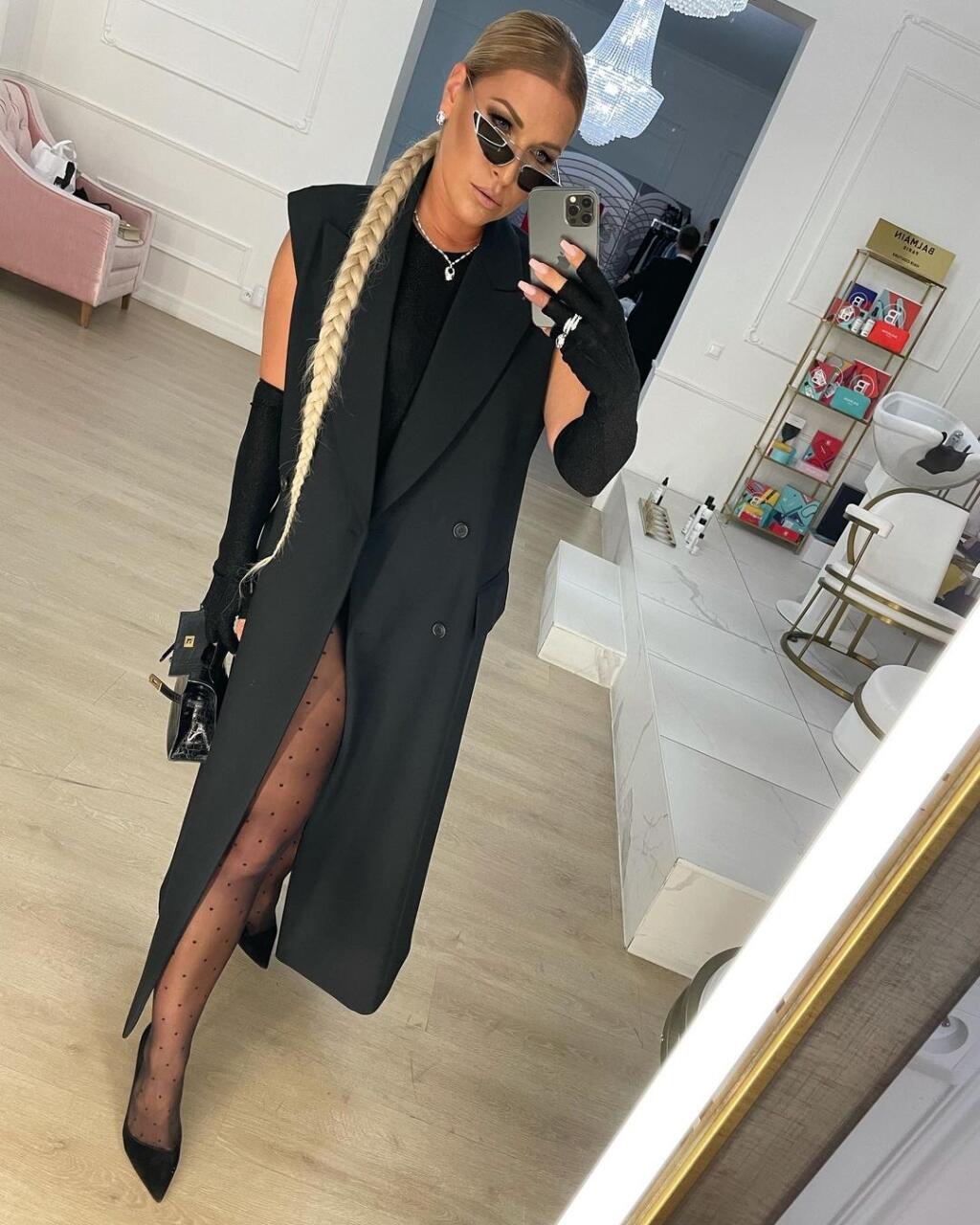 Dominika si na extravagantné outfity potrpí