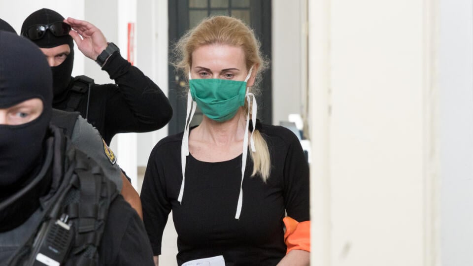 Bývalá sudkyňa Monika Jankovská počas pojednávania na Špecializovanom trestnom súde v Banskej Bystrici, kde žiadala o prepustenie z väzby. Najnovšie začala s políciou spolupracovať.