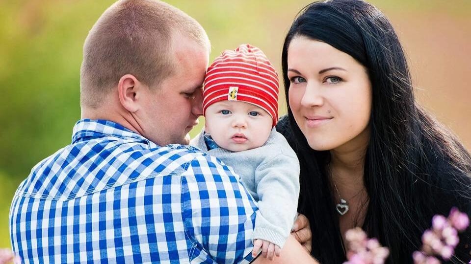 Takíto šťastní už Sebastiánkovi rodičia Dominika a Anton po smrti svojho synčeka nikdy nebudú.