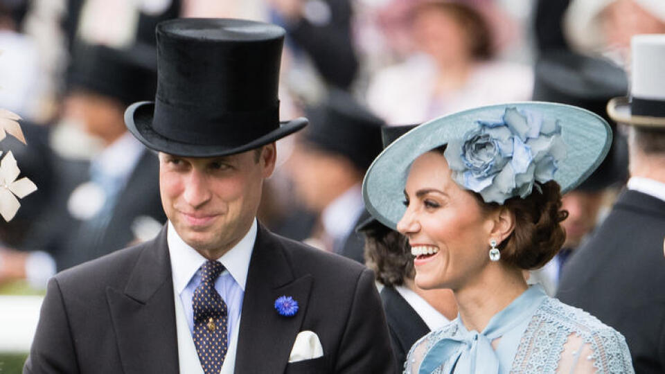 William a Kate sú v Británii populárnejší ako Harry a Meghan.