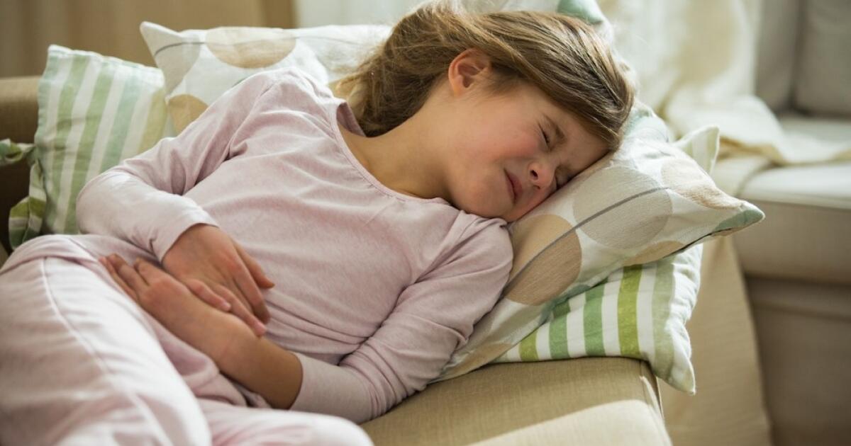 Bolesť brucha u detí má rôzne príčiny. S trávením nesúvisia