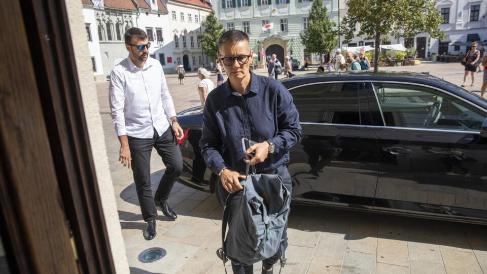 Na snímke je príchod sudkyne Pameli Záleskej na súdnu radu.