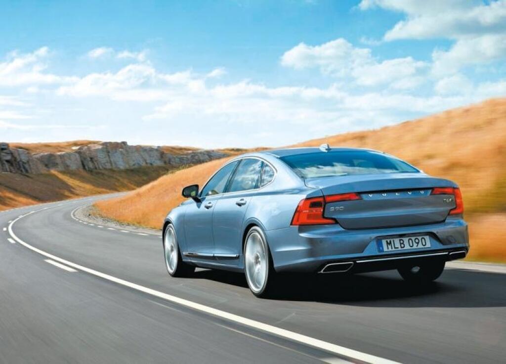 Test Volvo S90: Chýba už len šesťvalcový imidž