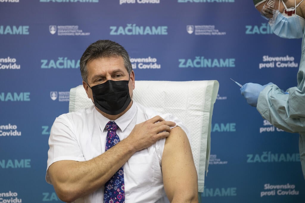 Zaočkovať sa dal aj Maroš Šefčovič.